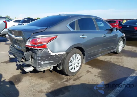 2014 Nissan Altima 2.5 S z USA, uszkodzony, nr VIN 1N4AL3AP4EN357870
